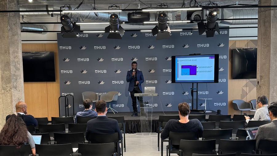 Chisom-Emegoakor-CarbonSeaQuest-Pitching-at-mHUB