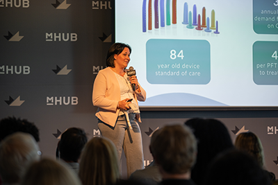 mHUB_MedTech-Demo-Day-2023_Hyivy1-400x267