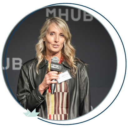 01-become-member-mHUB hardtech founder pitching