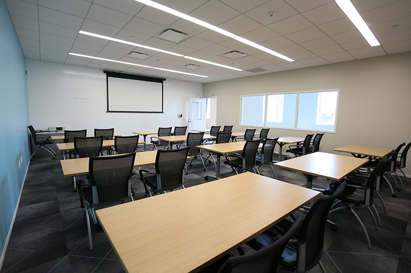 mHUB classroom seating_emptry room shot 2-edit