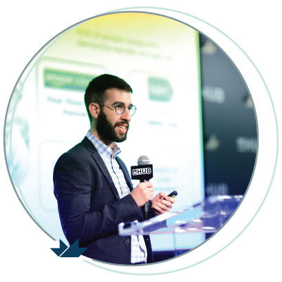 founder-pitching-at-mhub